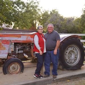 Meet your Posher, Sharon